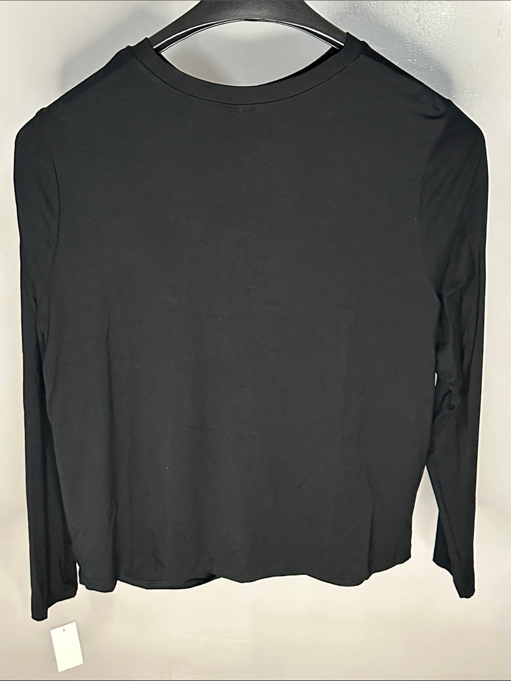 Grace and Karma Black Long-Sleeve Twist Front Top - Picture 2 of 4